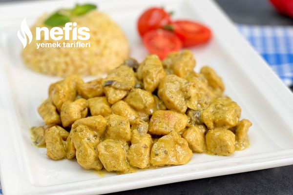 Köri Soslu Kremalı Mantarlı Tavuk