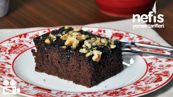 Browni Tadında Islak Kek Tarifi